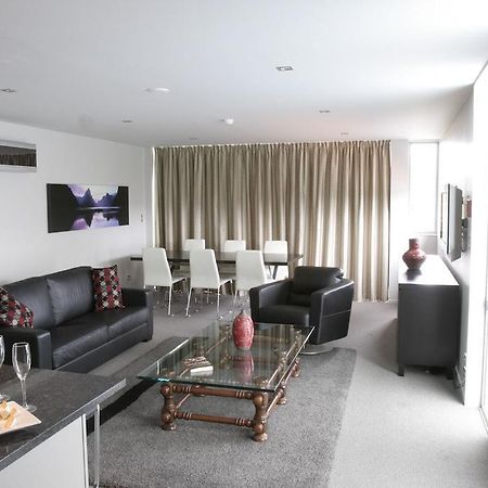 Central Apartments Метвен Стая снимка